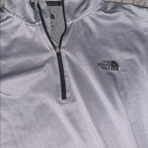 North Face Pull Over
